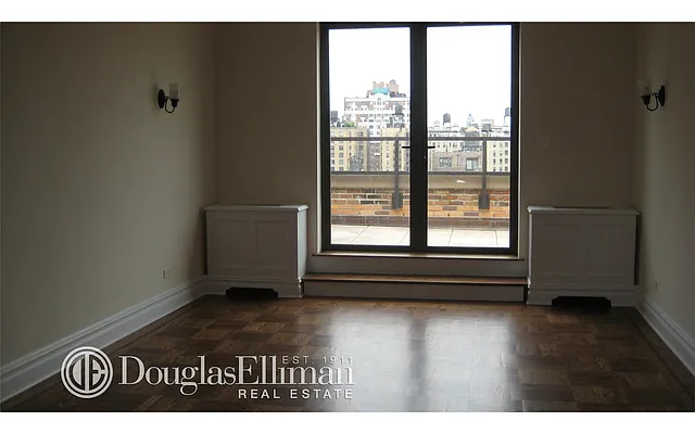 Rented by Douglas Elliman | media 33