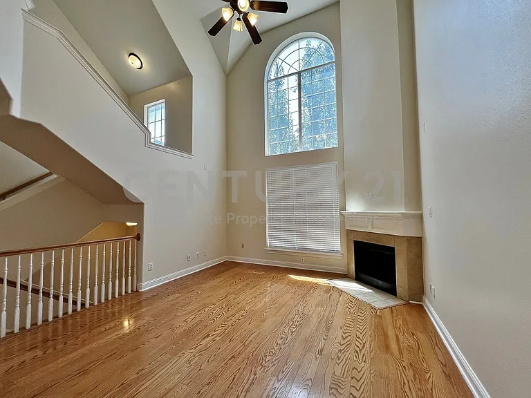 5808 La Vista Dr — Photo 11