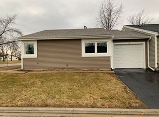 15 Honeybear Ln, Romeoville, IL 60446