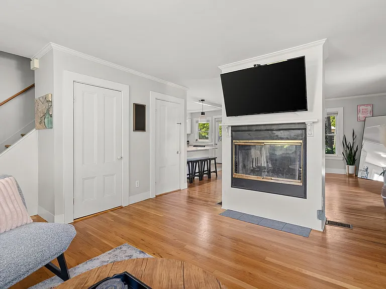 589 Willard St #2 — Photo 5
