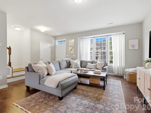 1714 Evergreen Dr, Charlotte, NC 28208
