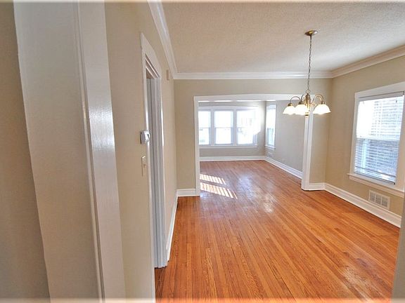 3rd image of 2506 Kenilworth Ave
