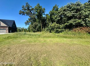 Bridgewater Blvd, Morristown, TN 37814