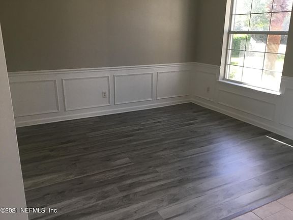 4th image of 8255 Highgate Dr