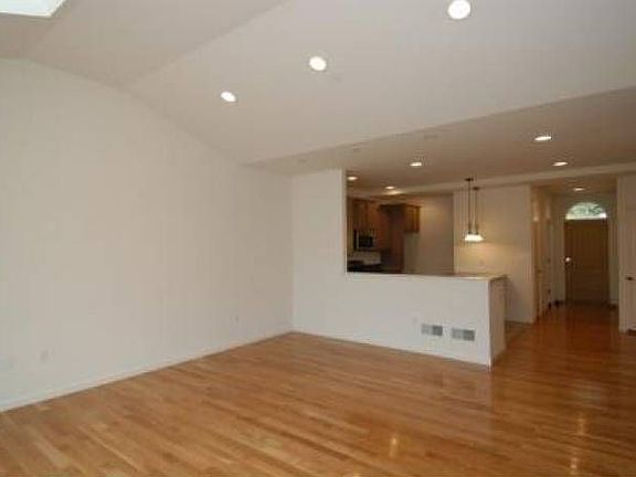 LR & Foyer