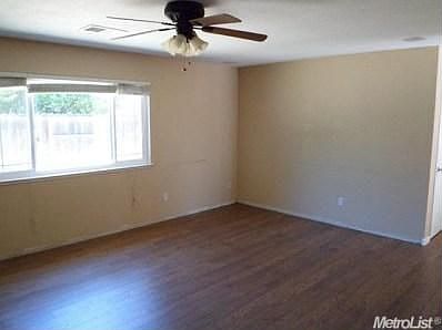 4th image of 2325 Southridge Dr