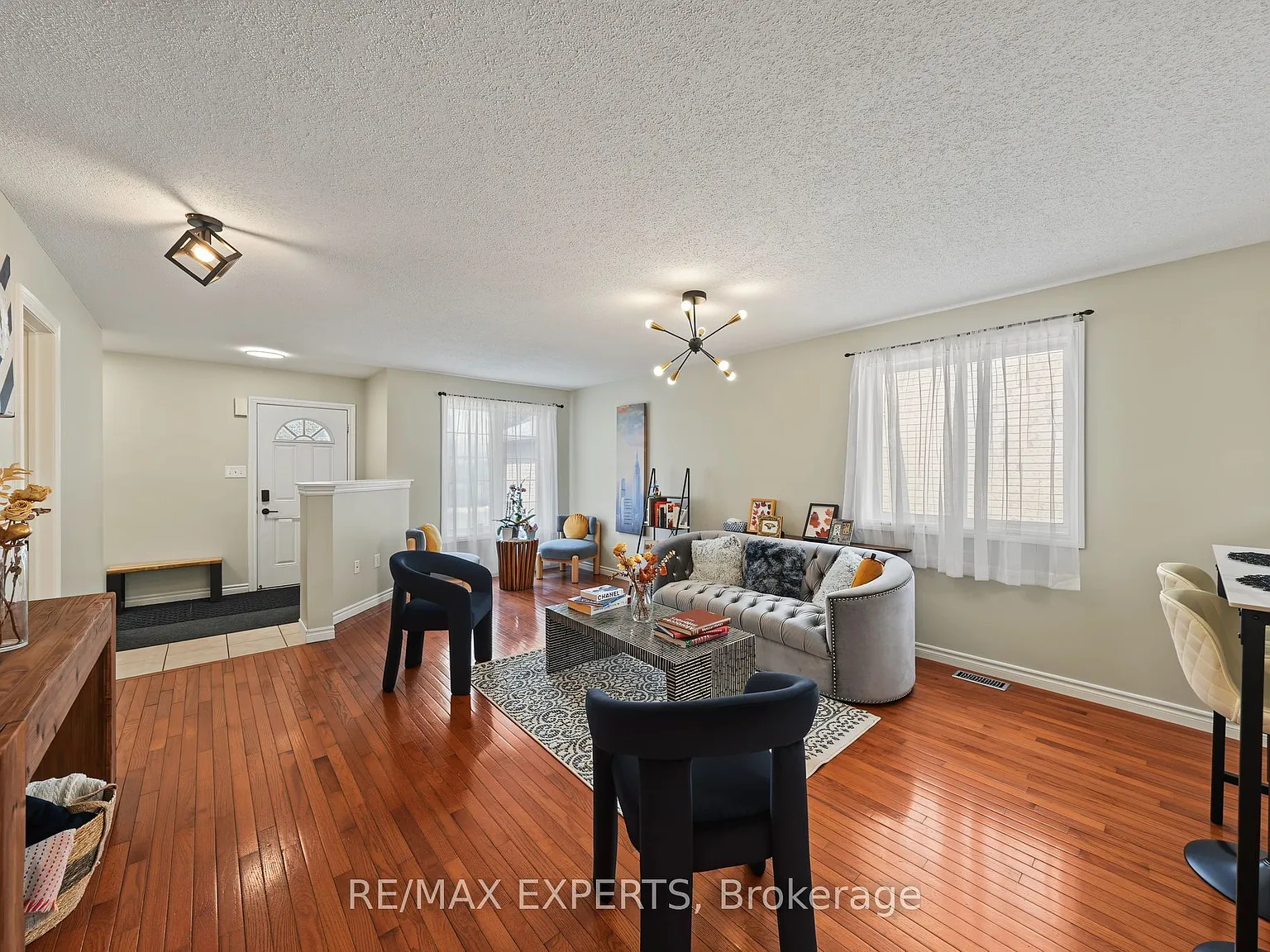 3 bed, $2,350 — Photo 4