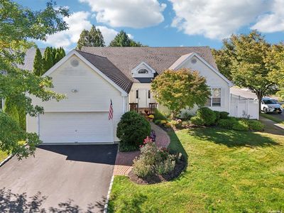 11 Lyndon Place #11, Melville, NY, 11747