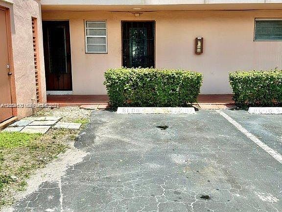 2nd image of 19001 NE 14th Ave APT 121