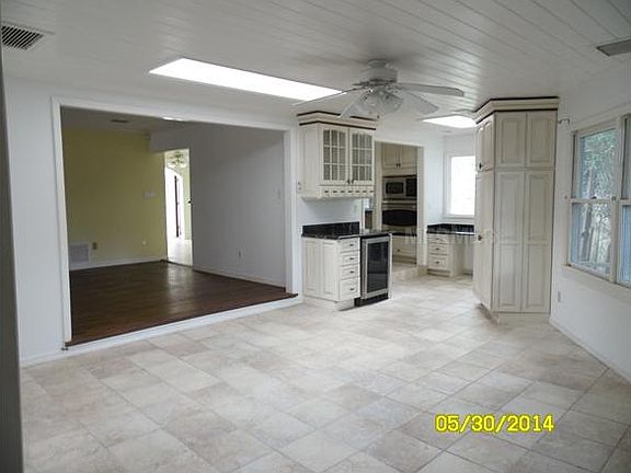 3rd image of 333 Vitoria Ave