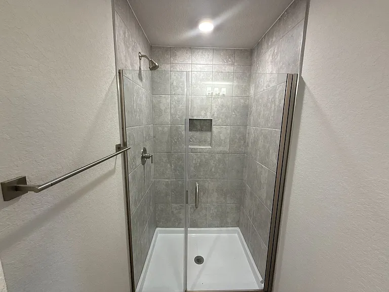 2107 Cartgate Ln — Photo 24