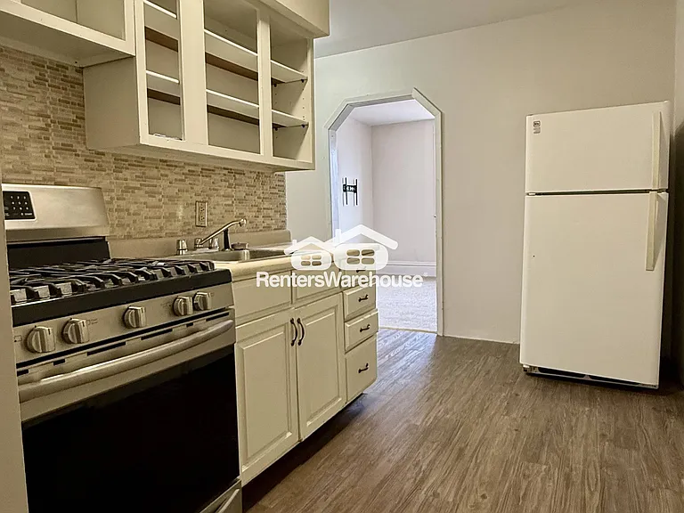 935 E Sims Ave #3 — Photo 4