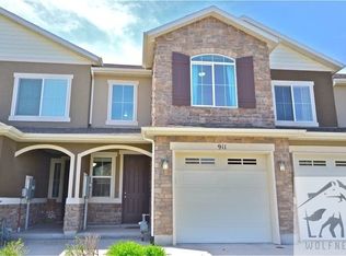 911 W Berkeley Dr, North Salt Lake, UT 84054