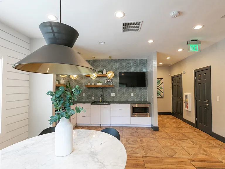 Community Kitchen at Willowest in Lindbergh in Atlanta, GA 30324