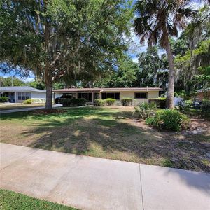 1322 Lake Shore Blvd, Tavares, FL, 32778