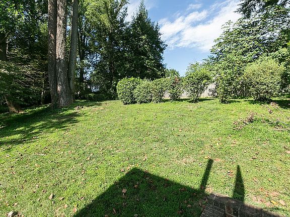 4th image of 4135 27th St N