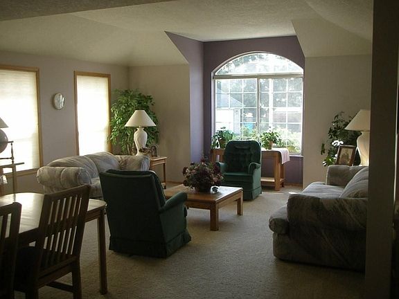 3rd image of 2416 NE 46th St