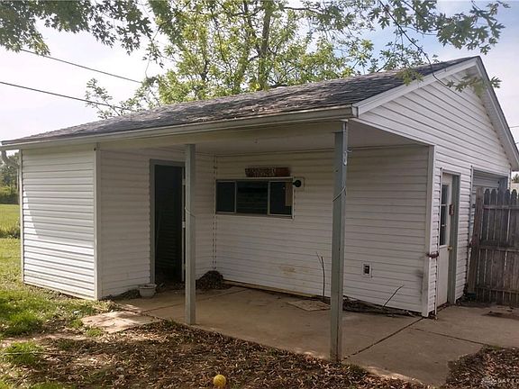 4th image of 458 Ackerman Pl