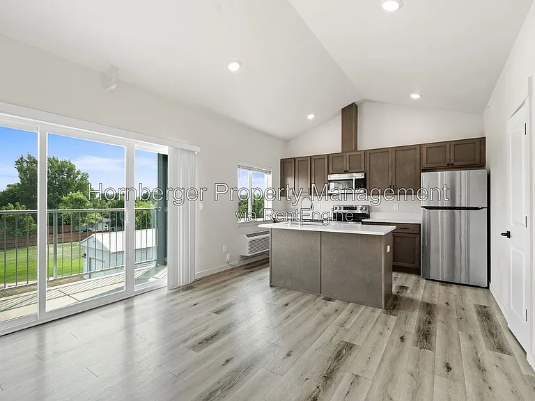 16104 E Valleyway — Photo 27