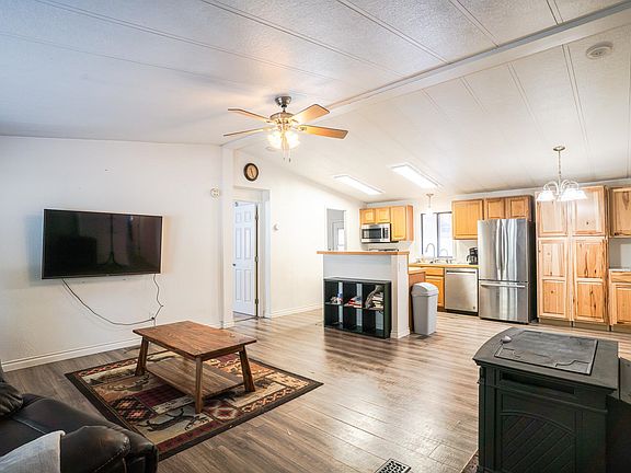 2nd image of 2331 Dassel Ct