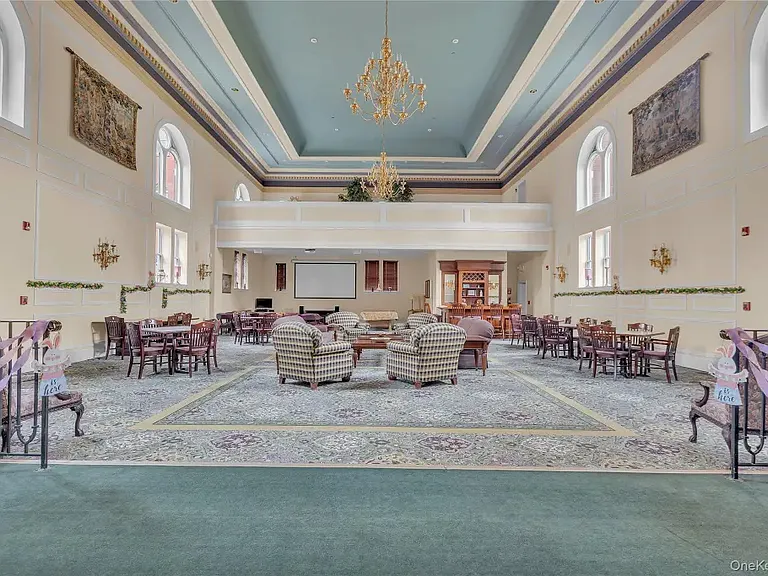 Chapel hills club house