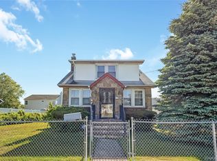 38 Buchanan Ave, Amityville, NY 11701