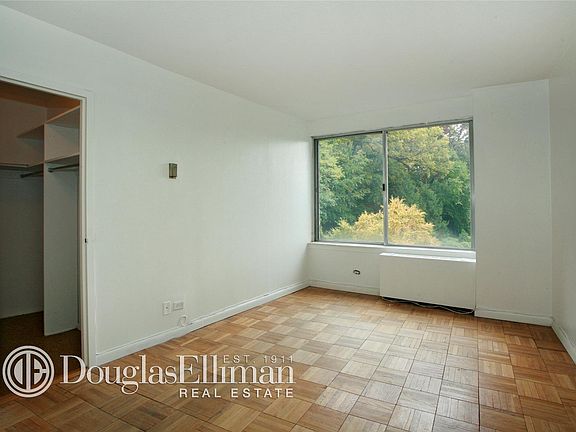 2nd image of 4465 Douglas Ave APT 6M