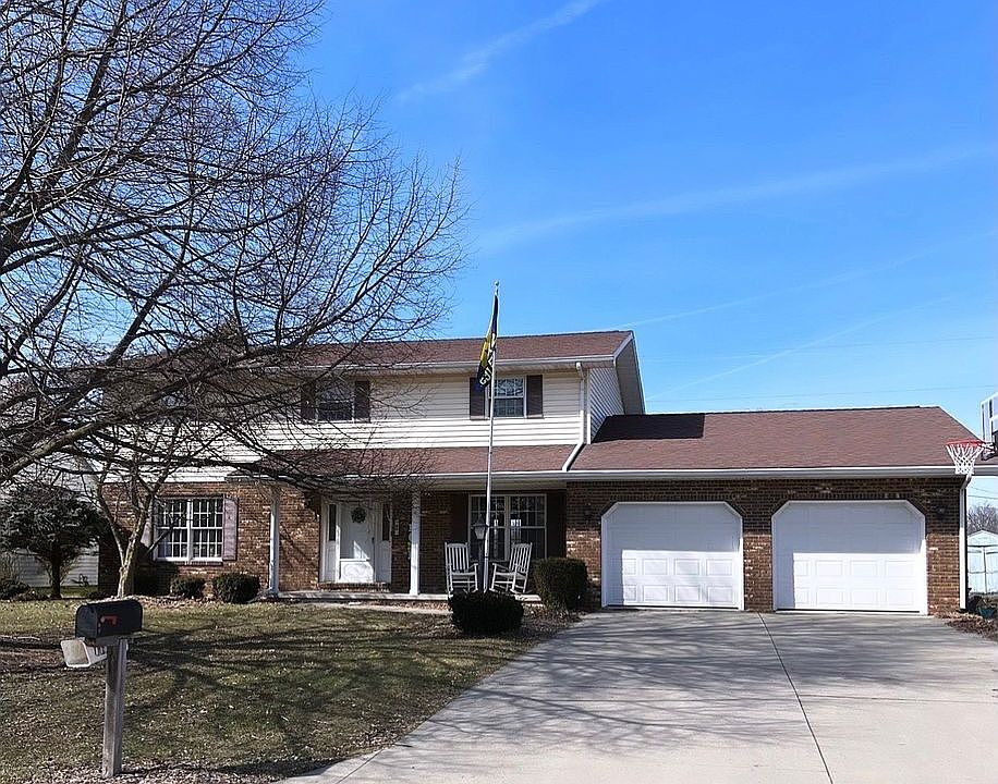 1st image of 60 Vincennes Dr