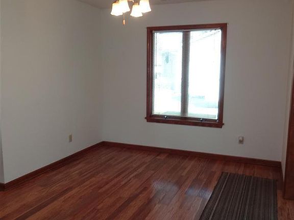 5th image of 19 Glen Eagles Dr