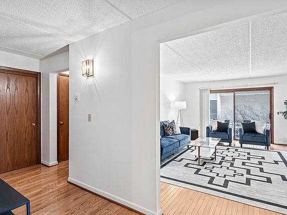 4th image of 6316 W Montrose Ave #101