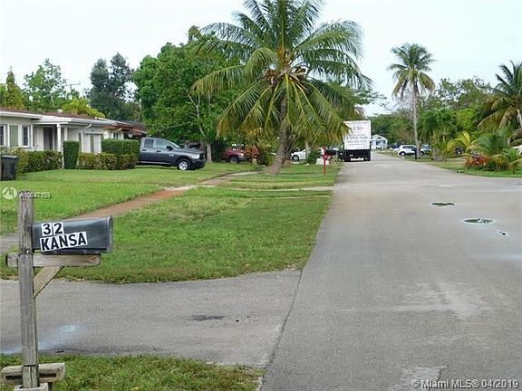 3rd image of 321 Kansas Ave