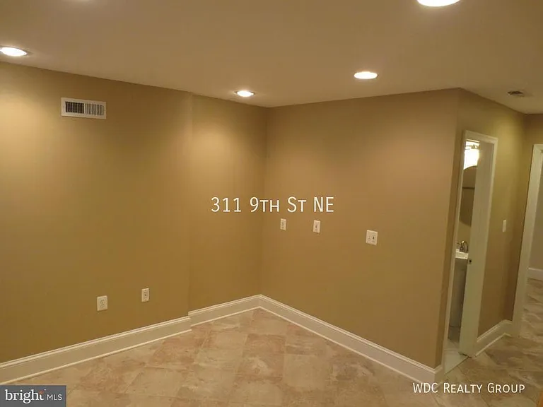 311 9th St NE — Photo 21