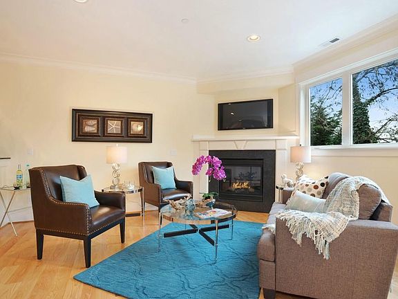 Living Area (Gas Fireplace)