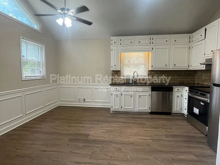377 Arbour Way — Photo 7