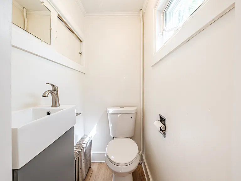 17 Spring St #1 — Photo 8
