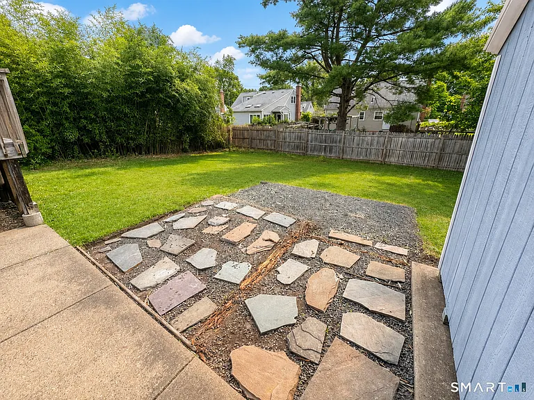28 Lewis Ln — Photo 25
