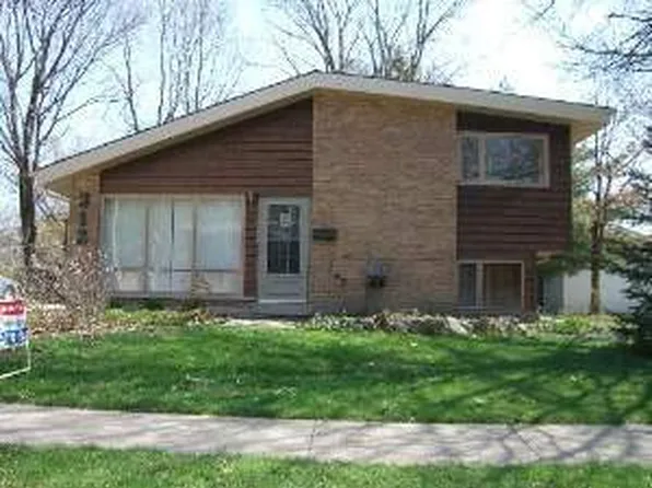 312 Winnebago St, Park Forest, IL 60466