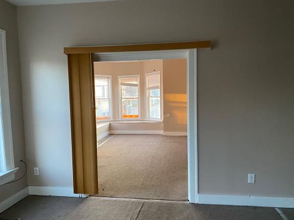5th image of 1132 Wayne Ave