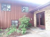 1st image of 90 Oakwood Dr