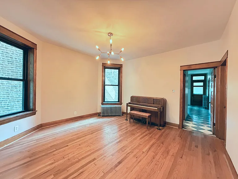 2036 N Sawyer Ave #1 — Photo 9