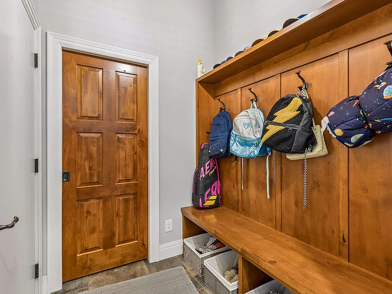 15700 Portico Dr — Photo 52