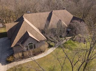 2959 River Edge Cir, Sugarcreek Township, OH 45370