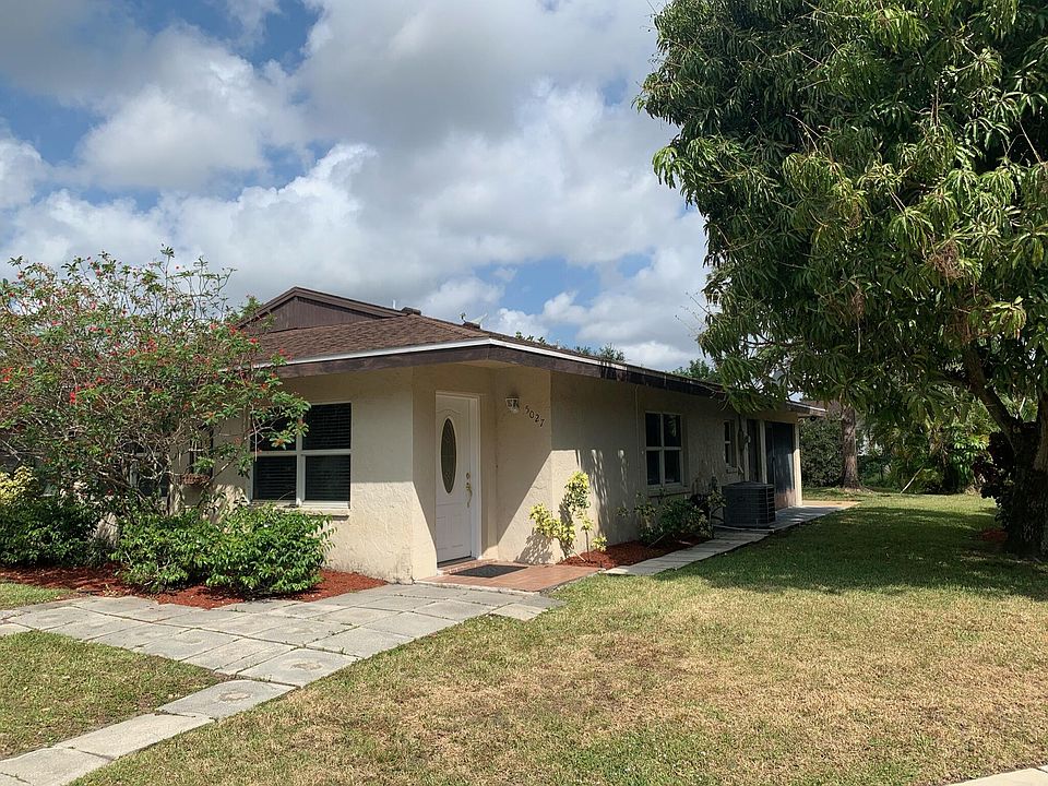 1st image of 5027 Rose Hill Dr
