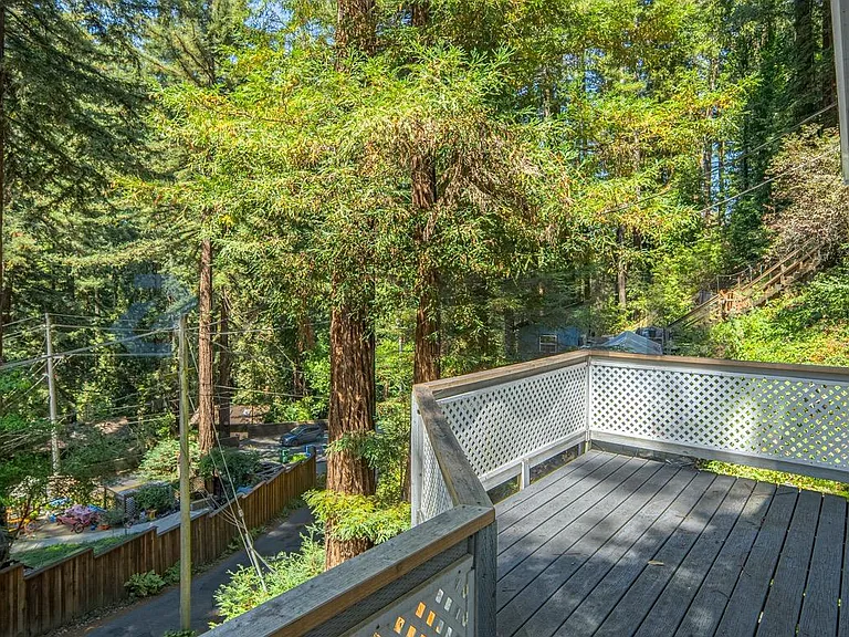 359 Redwood Rd #SINGLE HOME — Photo 11