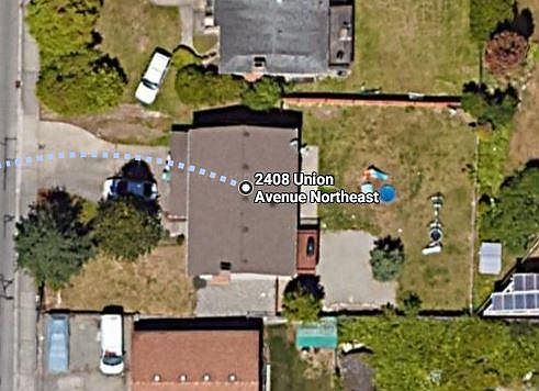 2nd image of 2408 Union Ave NE