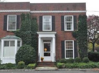 102 South Ave, New Canaan, CT 06840