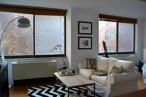 295 Greenwich St Photo 1