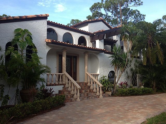 1st image of 3690 Hyde Park Ct