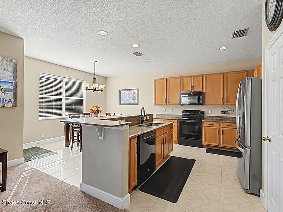 4th image of 530 Saint Andre Blvd SW