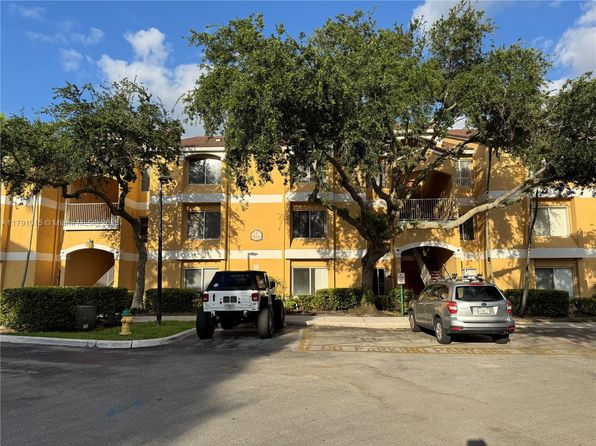 2341 NW 33rd St APT 404